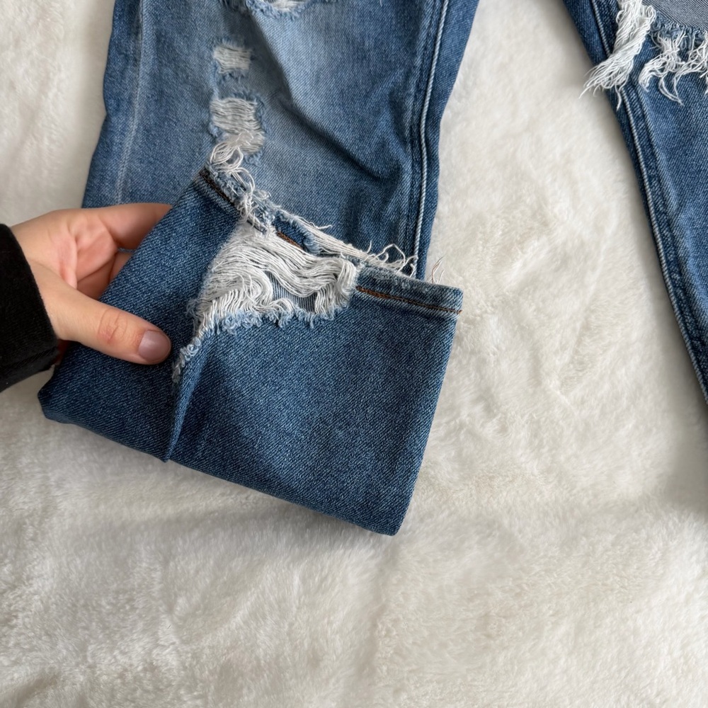 American Eagle Curvy Mom Jean Size 8 - Picture 7 of 10